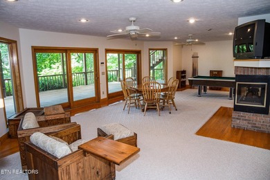 UNIQUE LAKEFRONT & GOLF FRONT PROPERTY!!! SPACIOUS 6,000 SqFt - photo 41