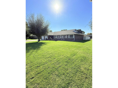 This well-kept home is move in ready. 2 bedrooms and a bonus