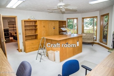UNIQUE LAKEFRONT & GOLF FRONT PROPERTY!!! SPACIOUS 6,000 SqFt - photo 49