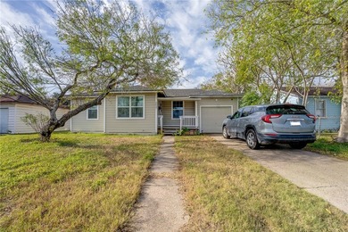 Welcome to your charming 3-bedroom, 1-bath gem, complete with a - photo 3