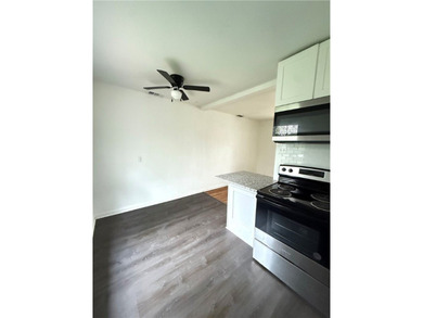 Welcome to your charming 3-bedroom, 1-bath gem, complete with a - photo 7