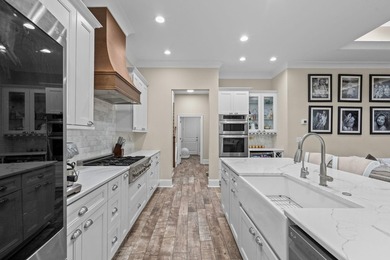 Welcome to this exceptional 4-bedroom, 3.5-bathroom home - photo 14