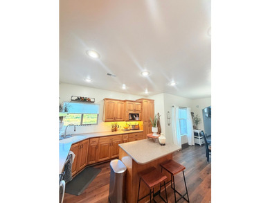 *Agent is Related to Seller* *Motivated Seller* Beautiful well - photo 14