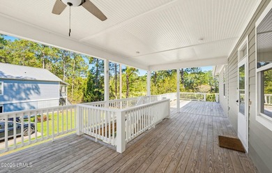 Welcome to Island living in Pleasant Point. This 3 bedroom 2 - photo 26