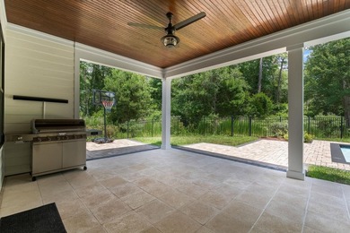 Welcome to this exceptional 4-bedroom, 3.5-bathroom home - photo 28