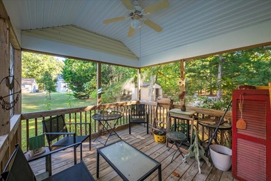 Beautifully refreshed single-level home in the amenity-rich - photo 37