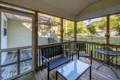 Beautifully refreshed single-level home in the amenity-rich - photo 39