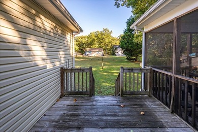Beautifully refreshed single-level home in the amenity-rich - photo 41