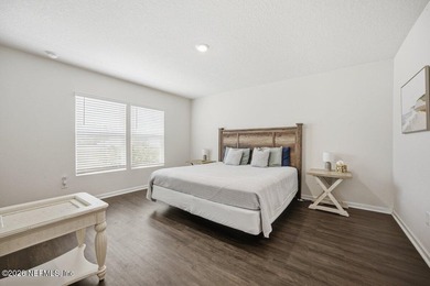 Move in ready with furnishings, just bring your toothbrush! It's - photo 7