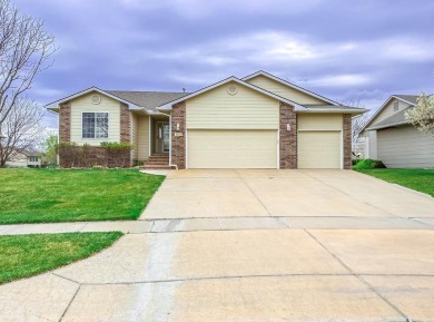 Lake Home Sale Pending in Wichita, Kansas