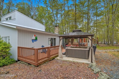 Lake Wallenpaupack Home For Sale in Lake Ariel Pennsylvania