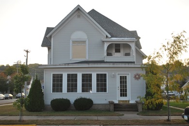 Mississippi River  - Clayton County Home For Sale in Guttenberg Iowa