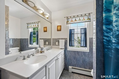 Welcome to 21 Friendly Road in Norwalk's sought-after Wolfpit - photo 13