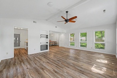 INVESTORS, this one is perfect for your next ! Rare one level - photo 14