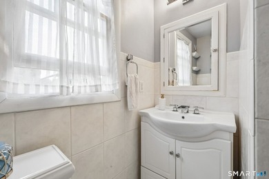 Welcome to 21 Friendly Road in Norwalk's sought-after Wolfpit - photo 17