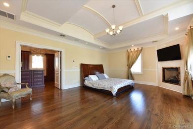 Exceptional waterfront Colonial, offering approximately 4,112 - photo 19