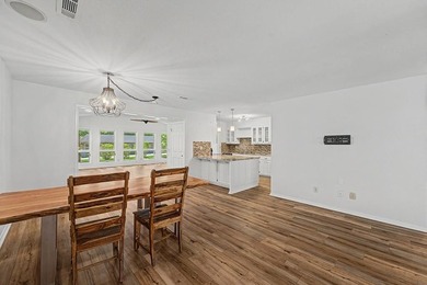 INVESTORS, this one is perfect for your next ! Rare one level - photo 21