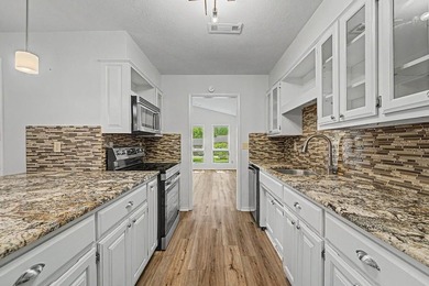 INVESTORS, this one is perfect for your next ! Rare one level - photo 22