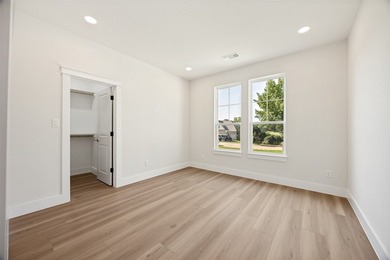 Welcome to life in Eagle Chase at Tanglewood, one of the most - photo 25