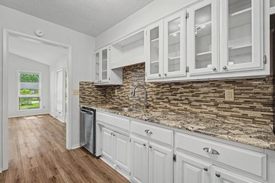 INVESTORS, this one is perfect for your next ! Rare one level - photo 30