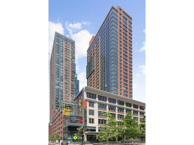Residence 3308 is a penthouse-level 2-bedroom, 2-bathroom home - photo 36