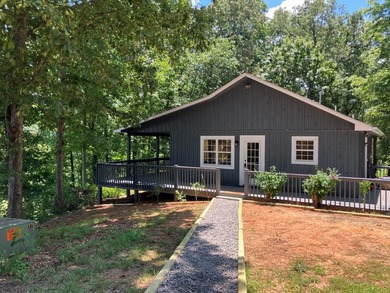 Lake Hiwassee Home For Sale in Murphy North Carolina