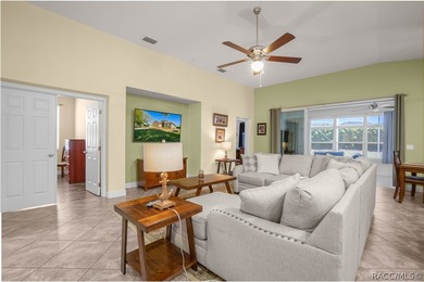 Welcome to easy Florida living in the highly sought-after Citrus - photo 7