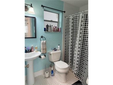 Welcome to carefree South Florida living! This charming one - photo 6