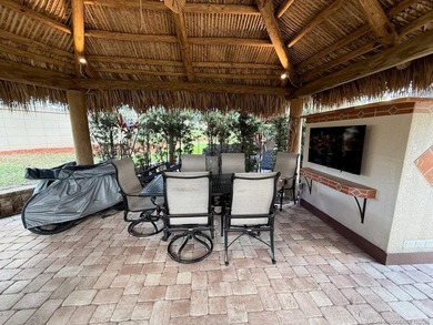 Immaculate and truly move-in ready! This spacious 2,868 sq. ft - photo 6