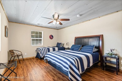 Rare opportunity to own a fully furnished duplex on - photo 8