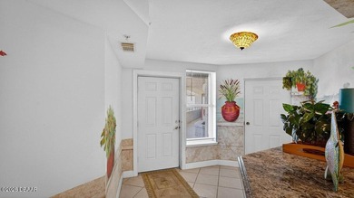 Perched on the 17th floor in the highly sought-after south end - photo 12