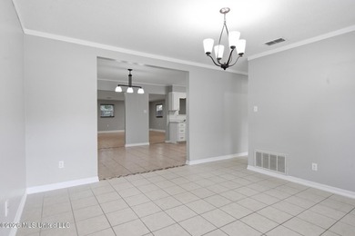 Beautifully updated 4-bedroom, 2-bath brick home with a - photo 15