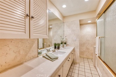 First time on the market in nearly 40 years! Exceptional - photo 17