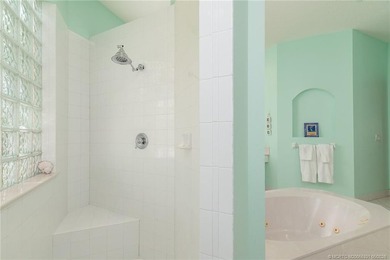 This stunning three- bedroom, three bath home with NEW ROOF - photo 19