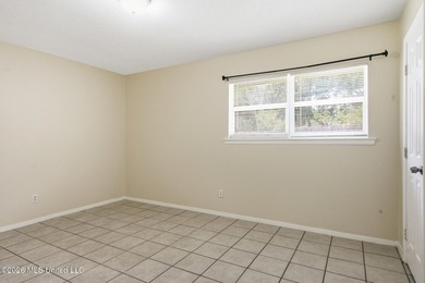 Beautifully updated 4-bedroom, 2-bath brick home with a - photo 20