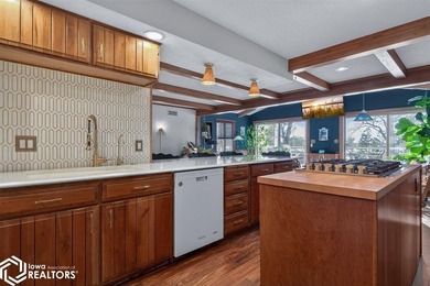 Mid-Century Modern Charm on Nearly an Acre! Step into a home - photo 22