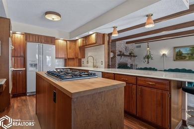 Mid-Century Modern Charm on Nearly an Acre! Step into a home - photo 24