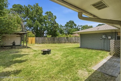 Beautifully updated 4-bedroom, 2-bath brick home with a - photo 36