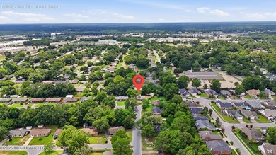 Beautifully updated 4-bedroom, 2-bath brick home with a - photo 39