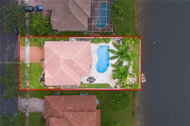 (private lake, pond, creek) Home For Sale in Sunrise Florida