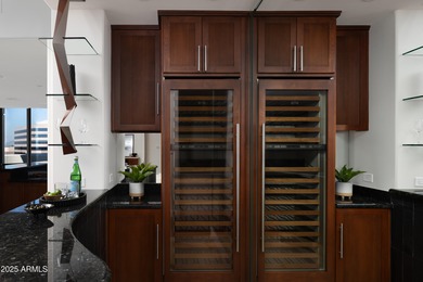 Perched high on the 10th floor of prestigious Esplanade Place