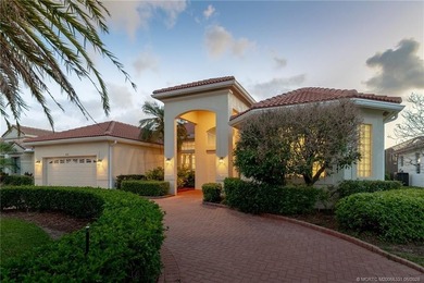 This stunning three- bedroom, three bath home with NEW ROOF - photo 44