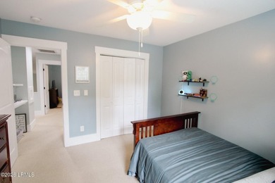 LOWCOUNTRY LIVING AT ITS BEST! This beautifully maintained - photo 30