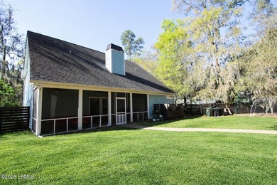LOWCOUNTRY LIVING AT ITS BEST! This beautifully maintained - photo 32
