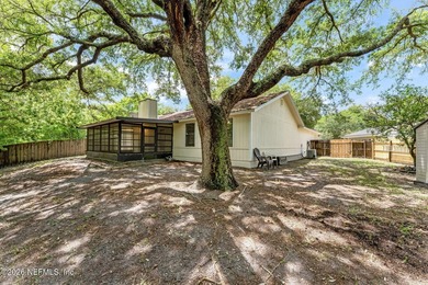 Peace of mind included! Seller offering a new roof before - photo 34