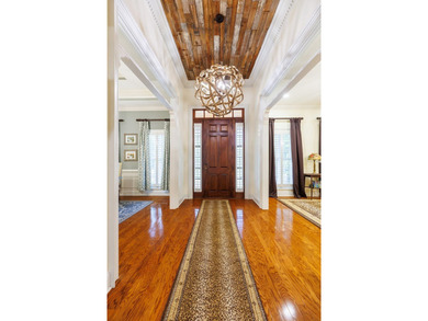 Welcome to your dream home where entertainment and relaxation - photo 6