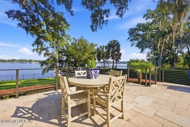 Surrounded by magnificent oaks draped w/ Spanish moss & - photo 5