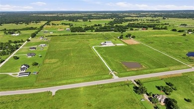 If you've been looking for acreage with room to spread out, this - photo 45