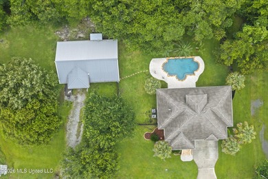 Don't miss this Pass Christian Retreat with Resort-Style - photo 4