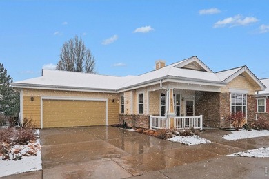 Hard to find, well cared for MacKenzie Place cottage that backs